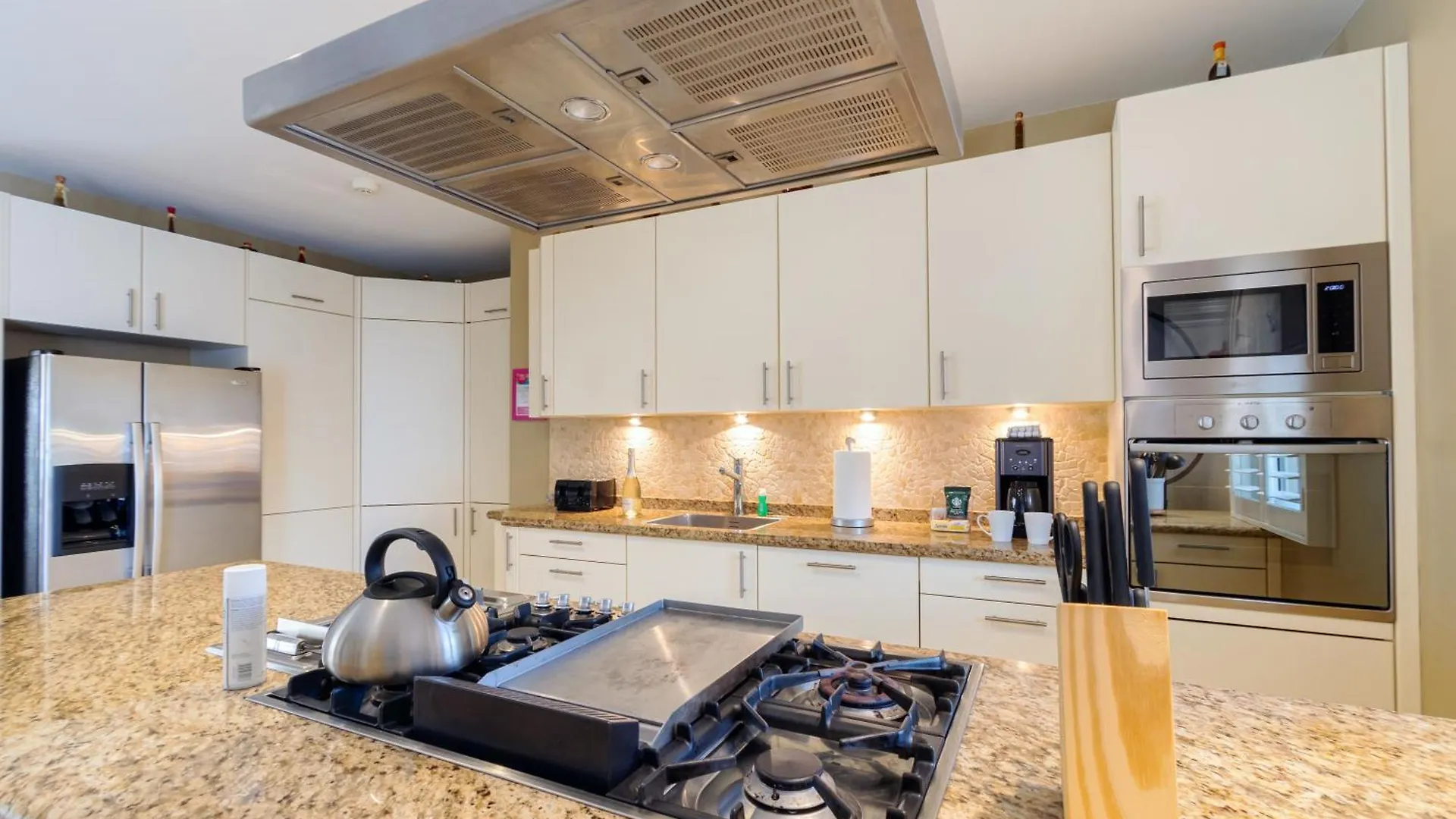 فيلة فيلا Gorgeous Mansion Private Pool Outdoor Kitchen نورد